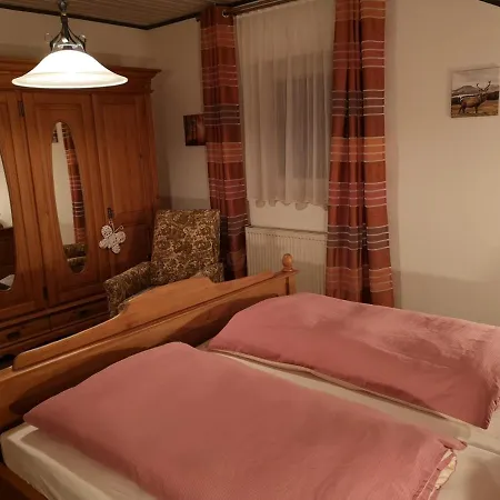 - Haus Monika 公寓