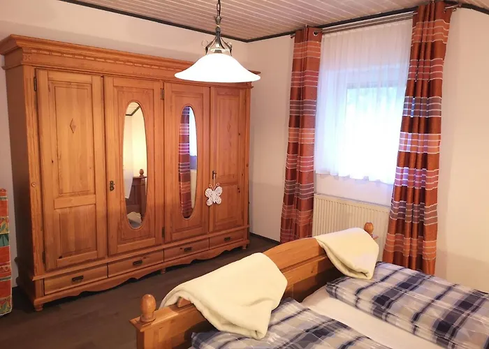 - Haus Monika